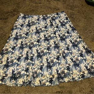 Floral Print A-Line Skirt in Blue and White Size Xl
